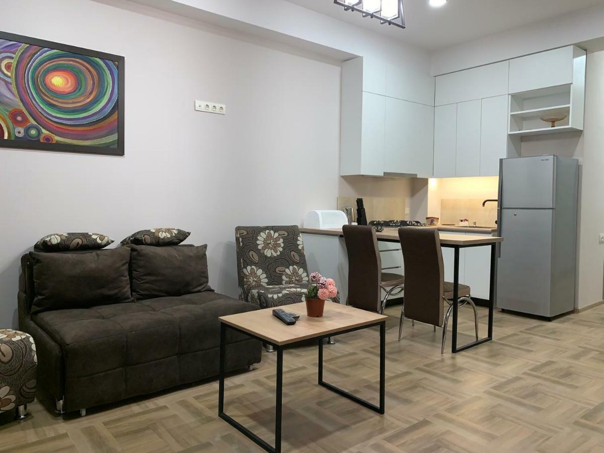 Ferienwohnung Tomaso Tbilisi Exterior foto