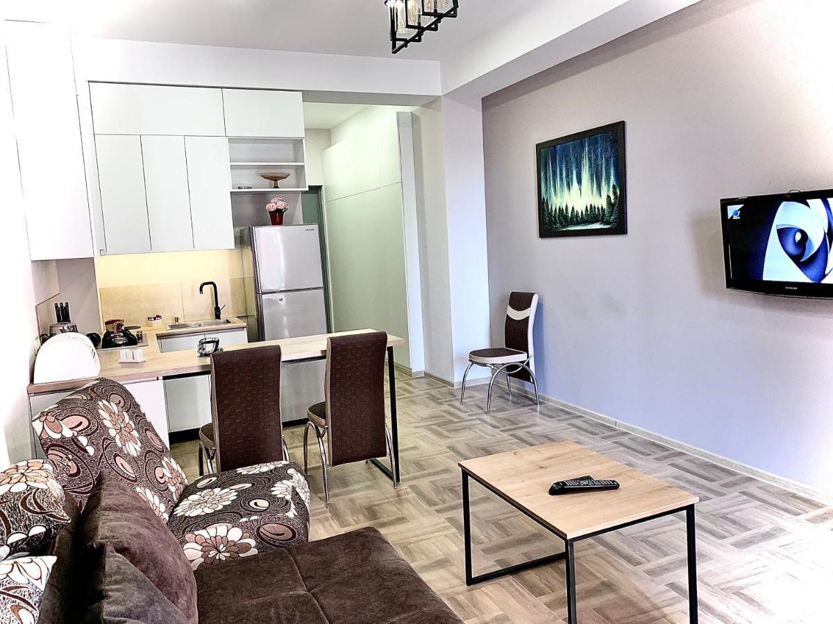 Ferienwohnung Tomaso Tbilisi Exterior foto